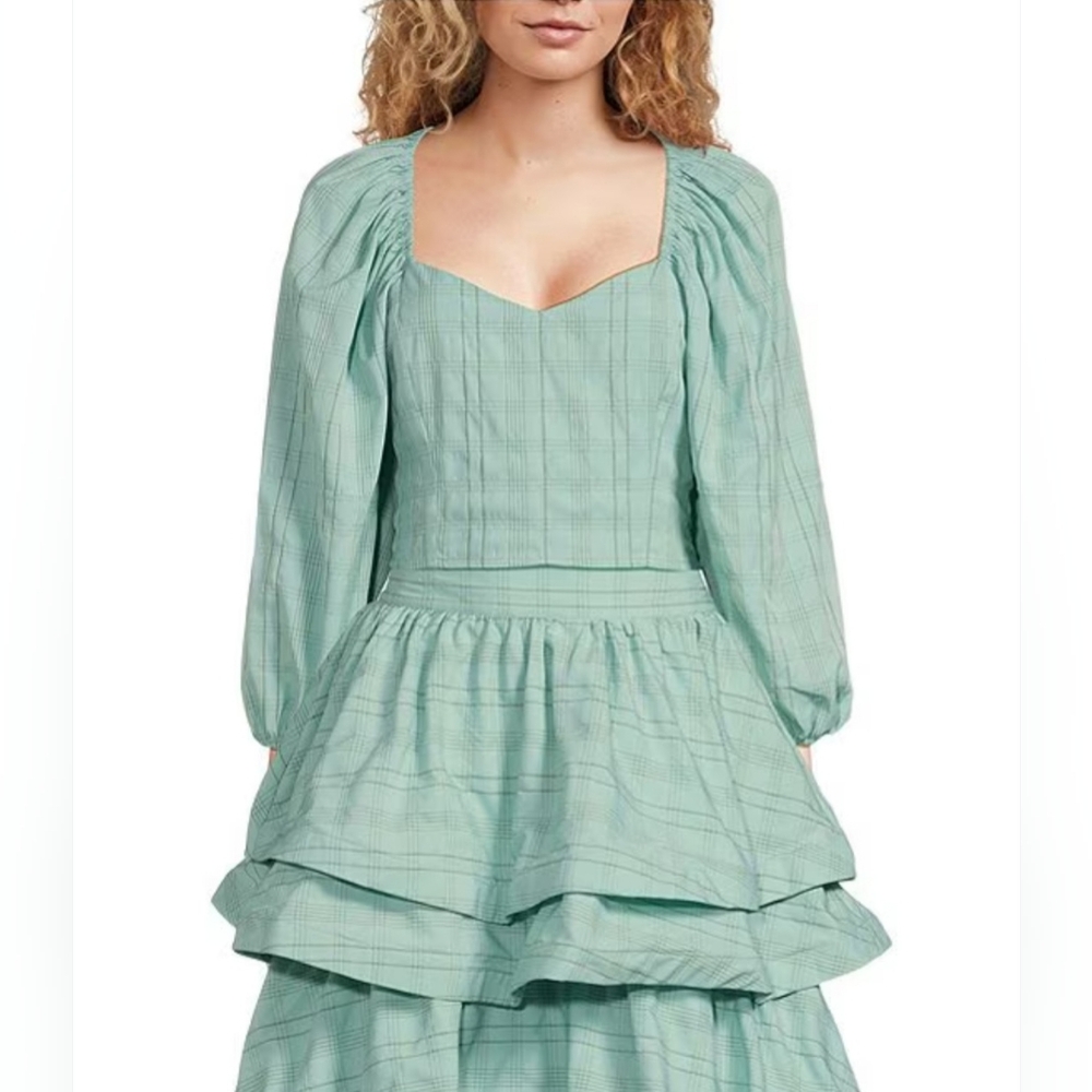 BuruSweetheart Neck 3/4 Balloon Sleeve Textured Stripe Smocked Keyhole Back Bust